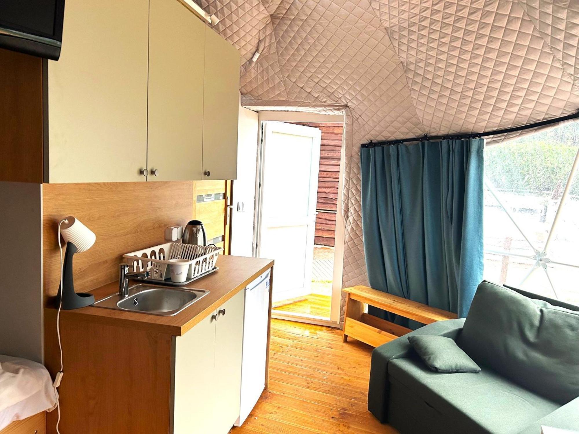 מידזיזדרויה Stilo Hotel מראה חיצוני תמונה