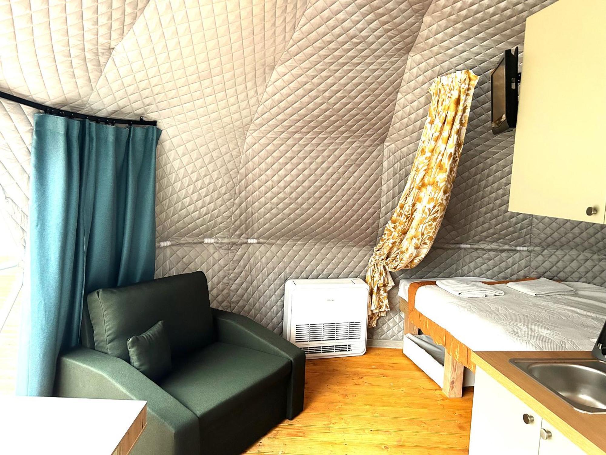 מידזיזדרויה Stilo Hotel מראה חיצוני תמונה